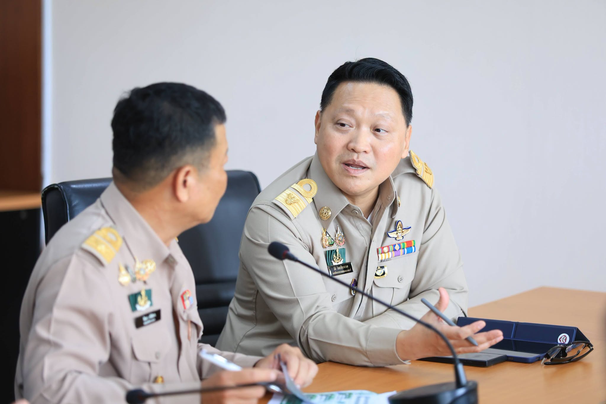 title - คณะผู้บริหาร ส.ป.ก. แสดงความยินดี เนื่องในโอกาส ปลัดกระทรวงเกษตรและสหกรณ์ เข้ารับตำแหน่งใหม่